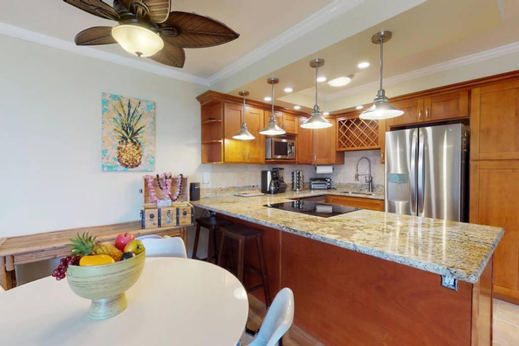Appartamento Oceanfront Penthouse With Amazing Views At Kauhale Makai Kihei Esterno foto